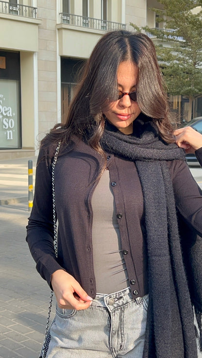 Black Scarf
